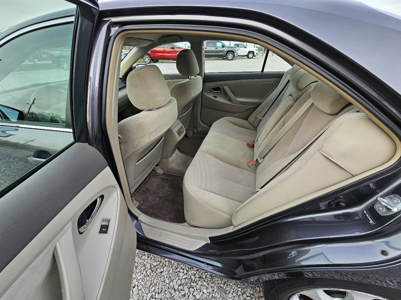 Used 2010 Toyota Camry LE image 20