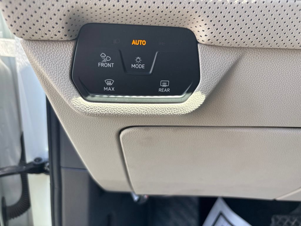 Used 2024 Volkswagen Atlas SE AWD/4WD image 20