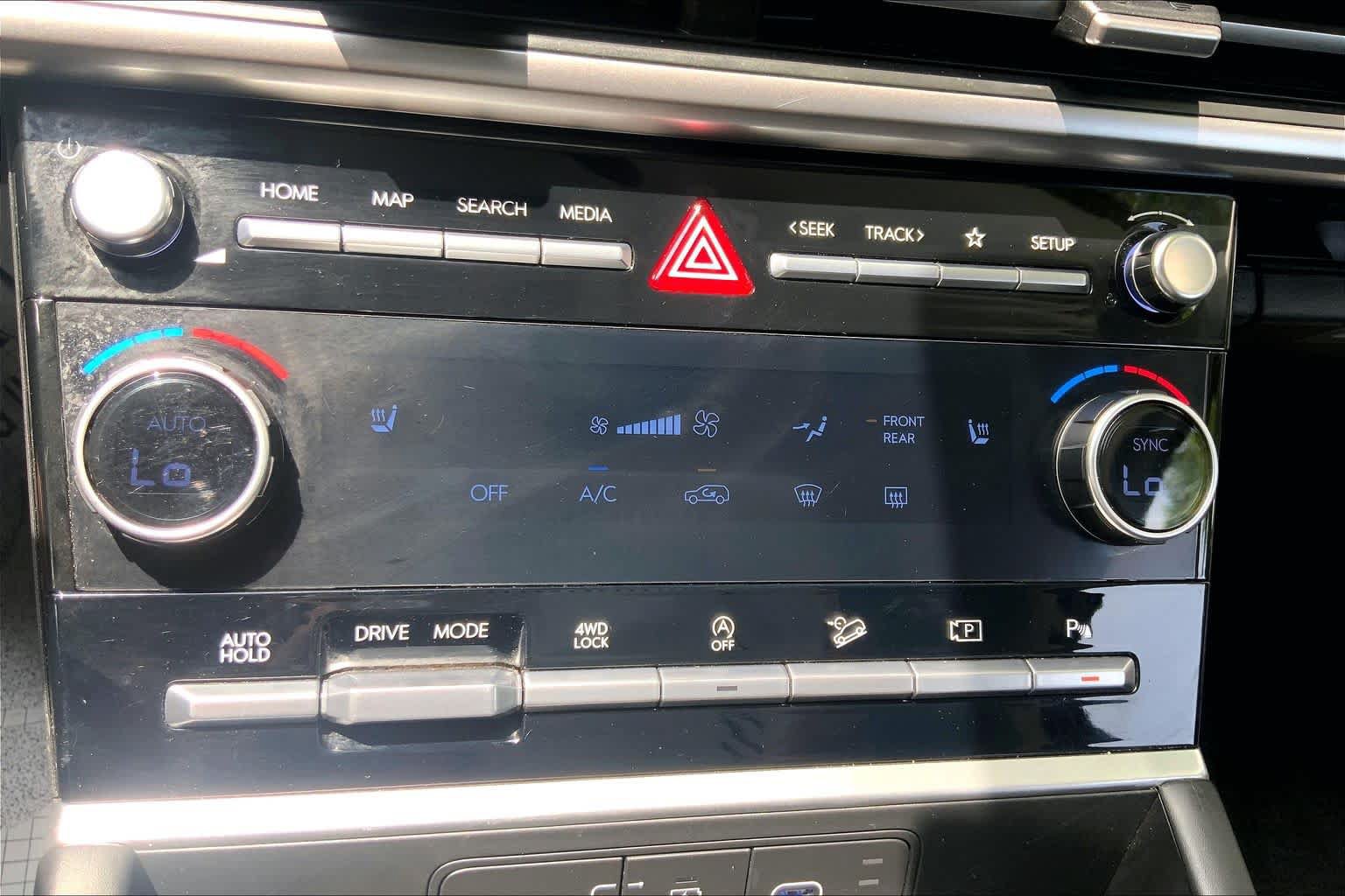 Used 2026 Hyundai Santa Fe SEL AWD/4WD image 30