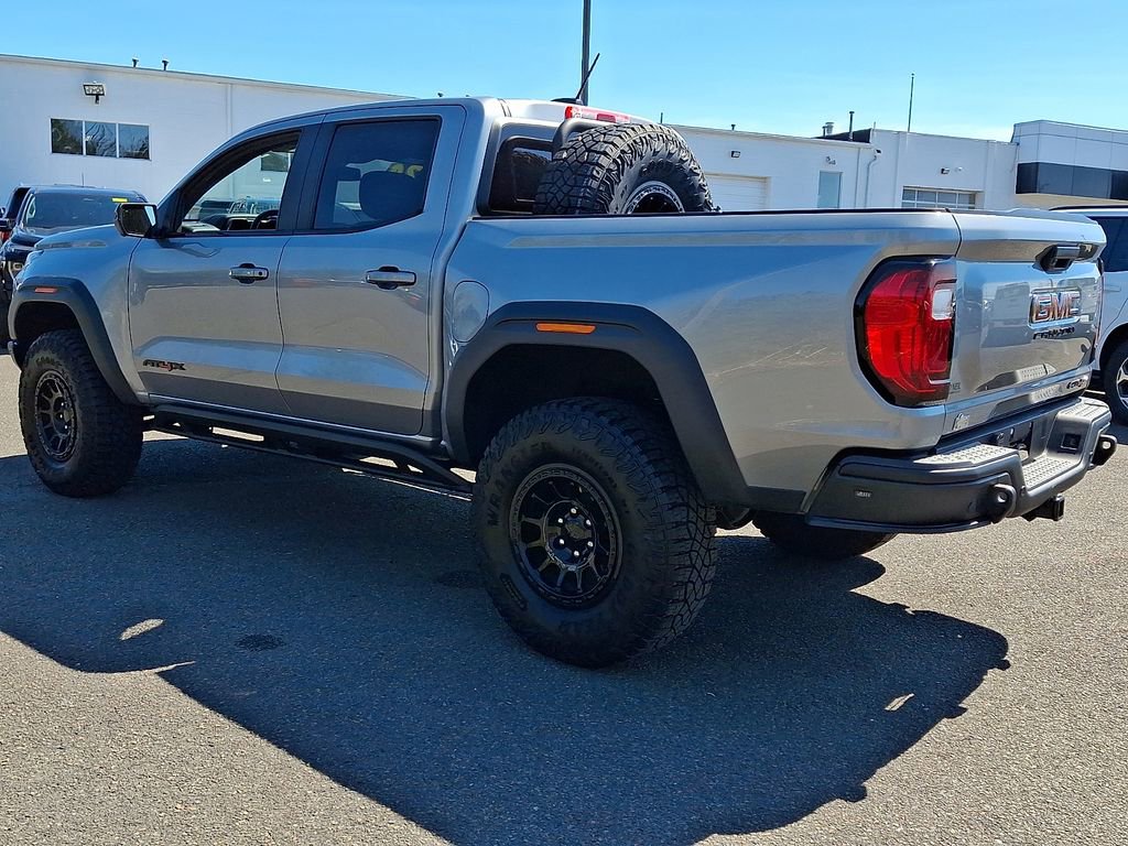 Certified 2024 GMC Canyon AT4X w/ AT4X AEV Edition image 4
