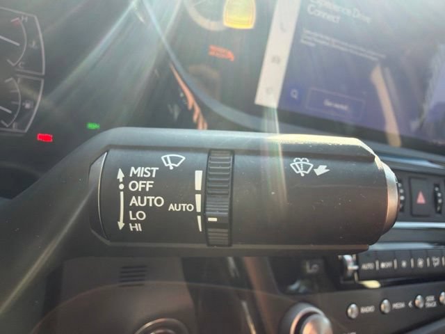 Used 2023 Lexus ES 350 w/ Accessory Package (Z2) FWD image 22