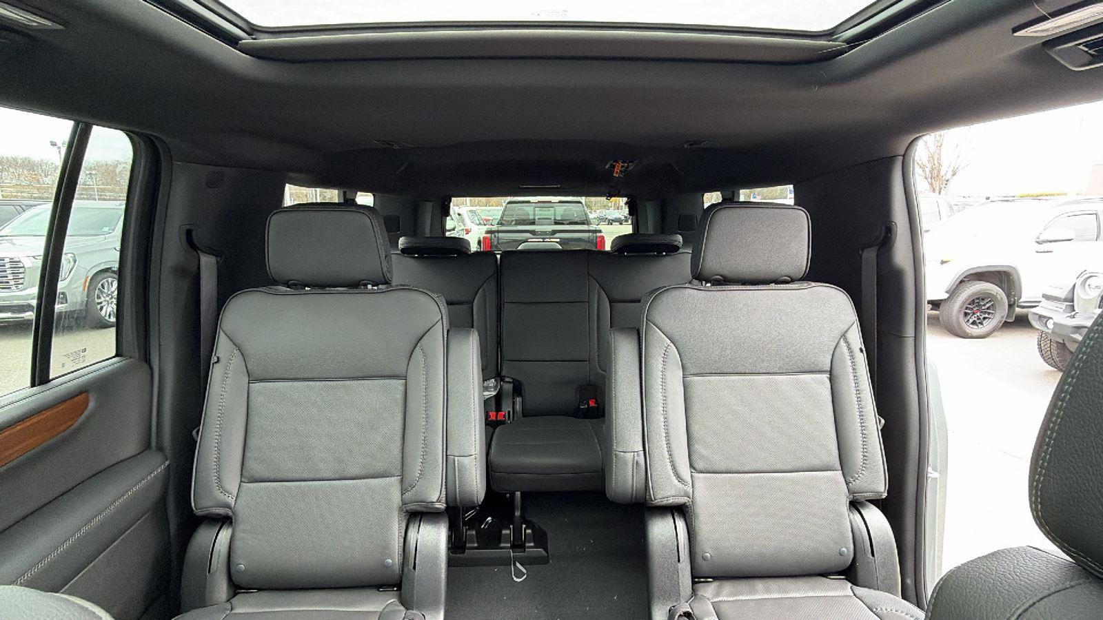 New 2026 GMC Yukon XL Denali AWD/4WD image 39