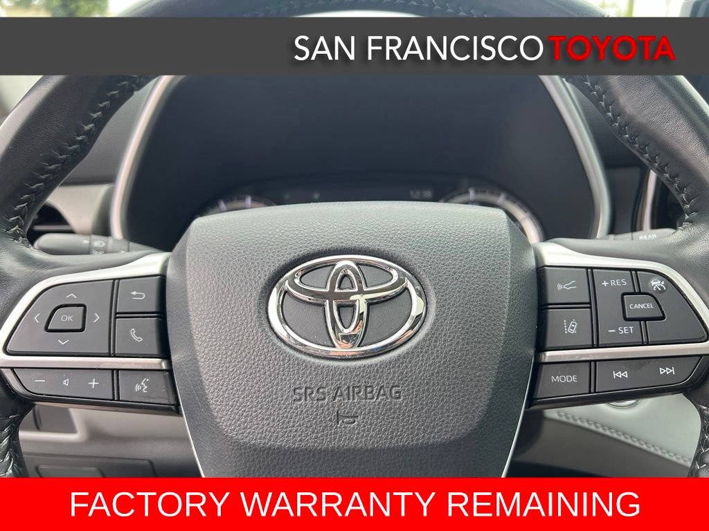 Used 2022 Toyota Highlander XLE AWD/4WD image 33