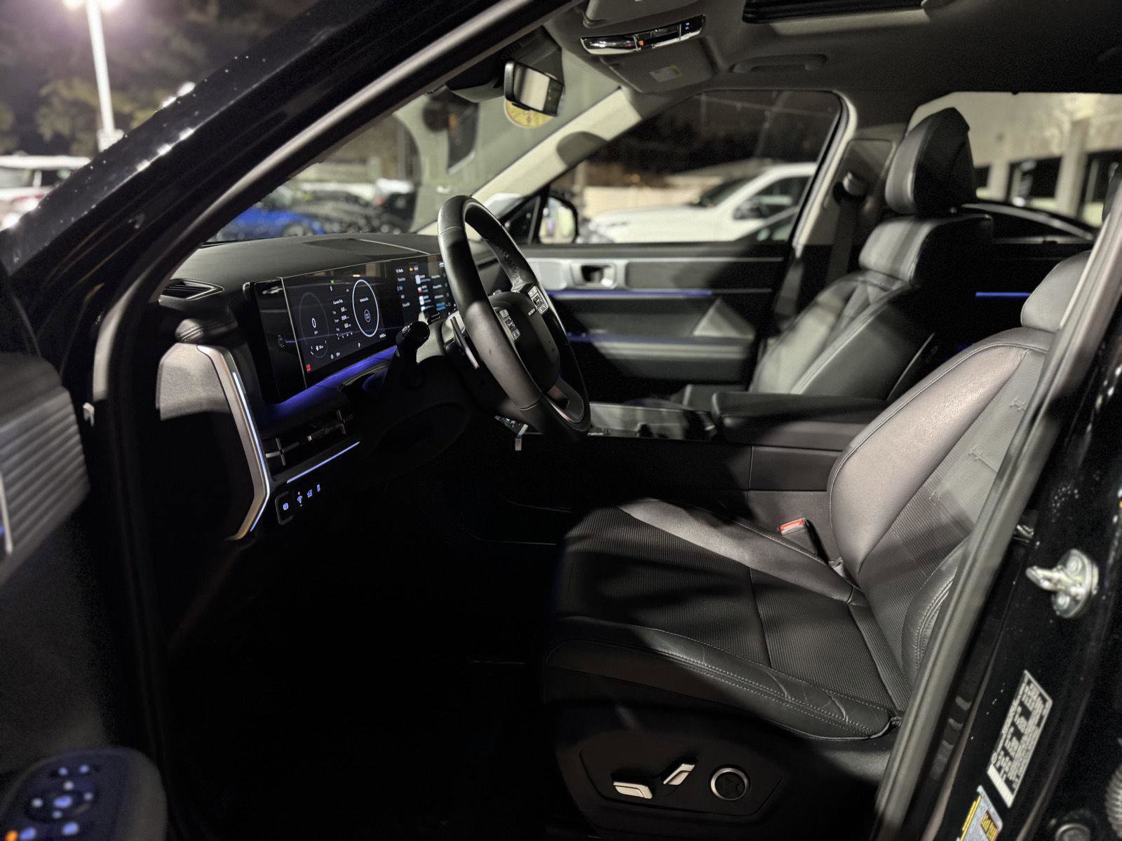 Used 2024 Hyundai Santa Fe Limited image 25