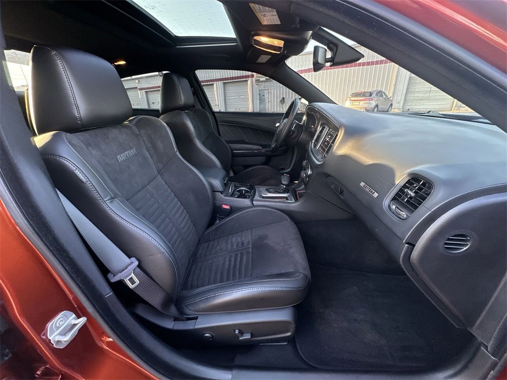 Used 2023 Dodge Charger Scat Pack w/ Daytona Edition Group image 25