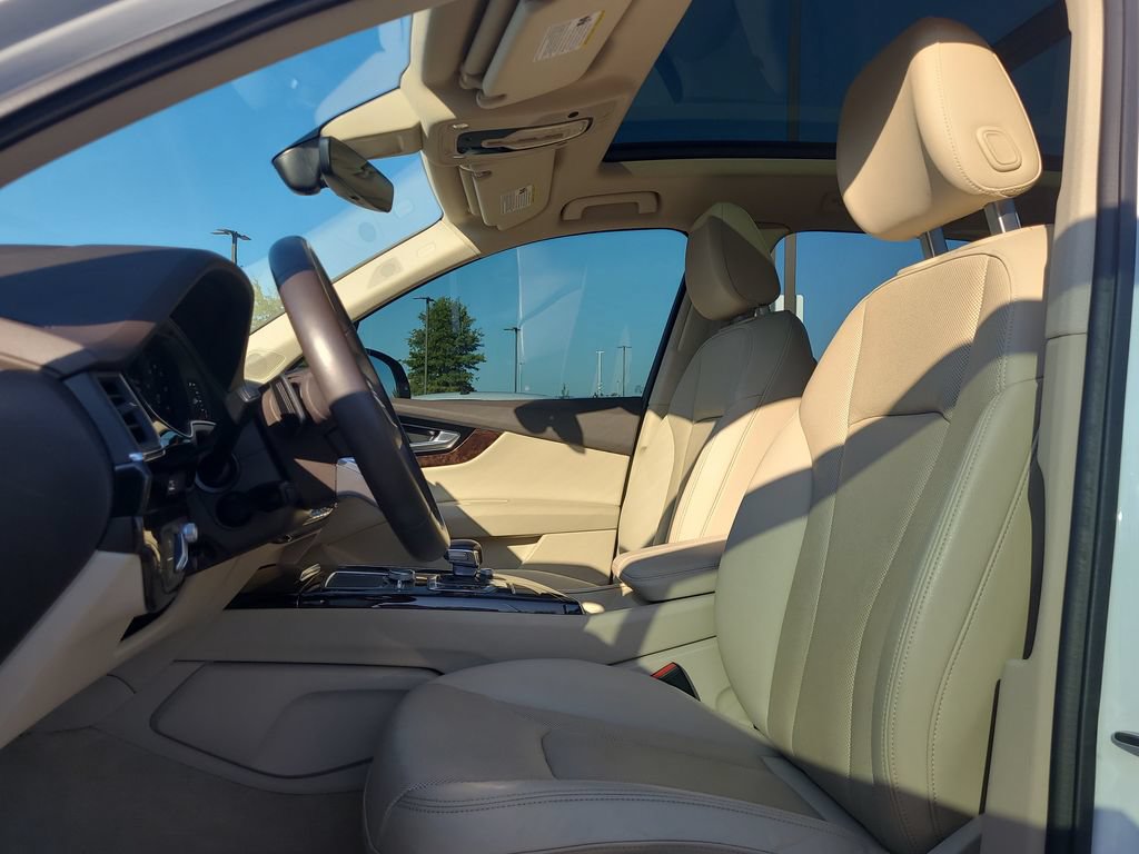Used 2019 Audi Q7 3.0T Prestige w/ Prestige Package AWD/4WD image 11