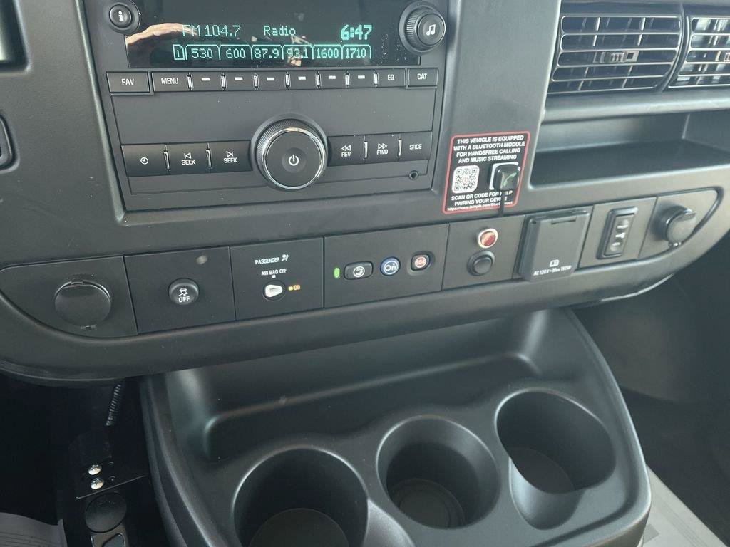 New 2025 GMC Savana 3500 w/ Power Convenience Package RWD image 30