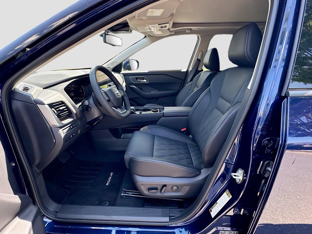 New 2026 Nissan Rogue Platinum AWD/4WD image 17
