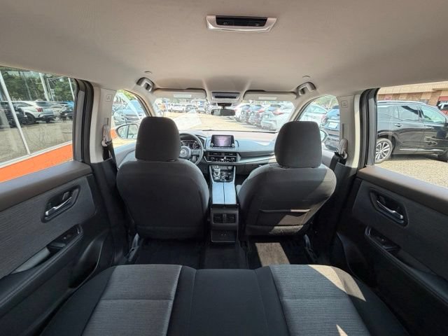 Used 2023 Nissan Rogue SV AWD/4WD image 18