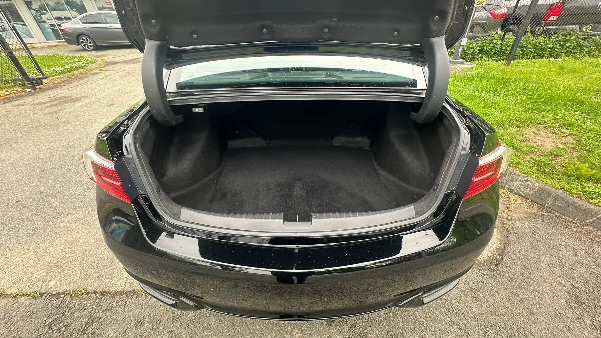 Used 2018 Acura ILX FWD image 8