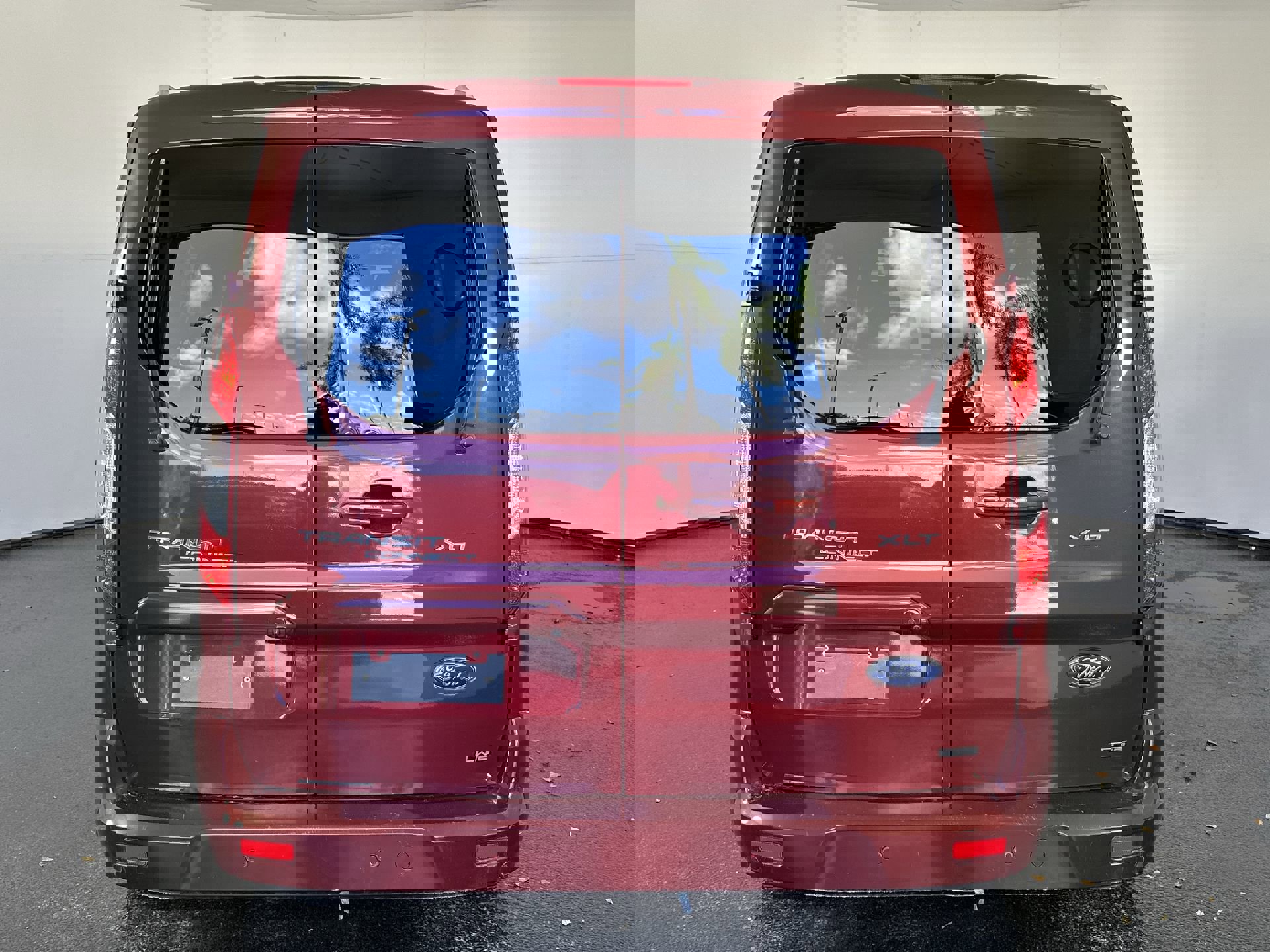 Used 2019 Ford Transit Connect XLT w/ Driver-Assist Package image 10