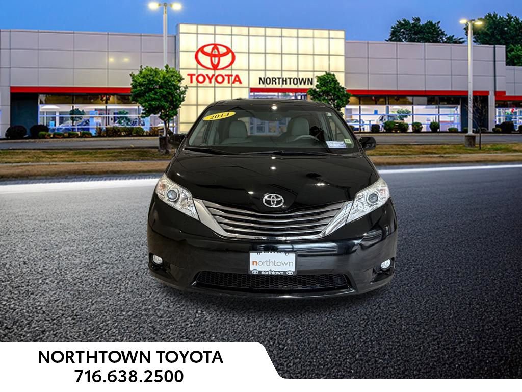 Used 2014 Toyota Sienna XLE w/ Entertainment Package AWD/4WD image 5