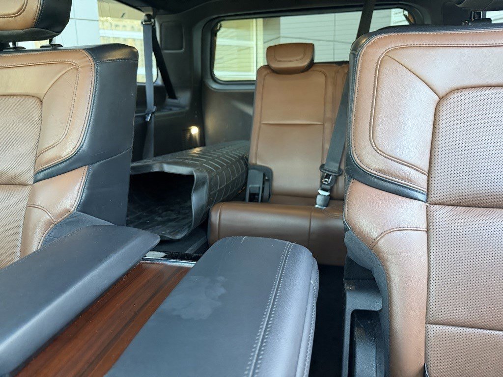 Used 2022 Lincoln Navigator L Reserve image 17