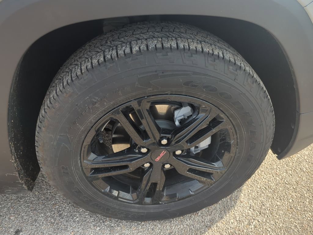 Used 2024 GMC Terrain AT4 w/ Tech Package image 6