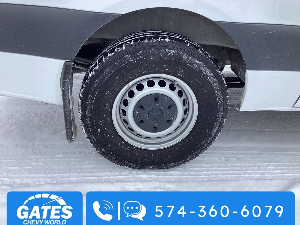 Used 2024 Mercedes-Benz Sprinter 2500 image 28