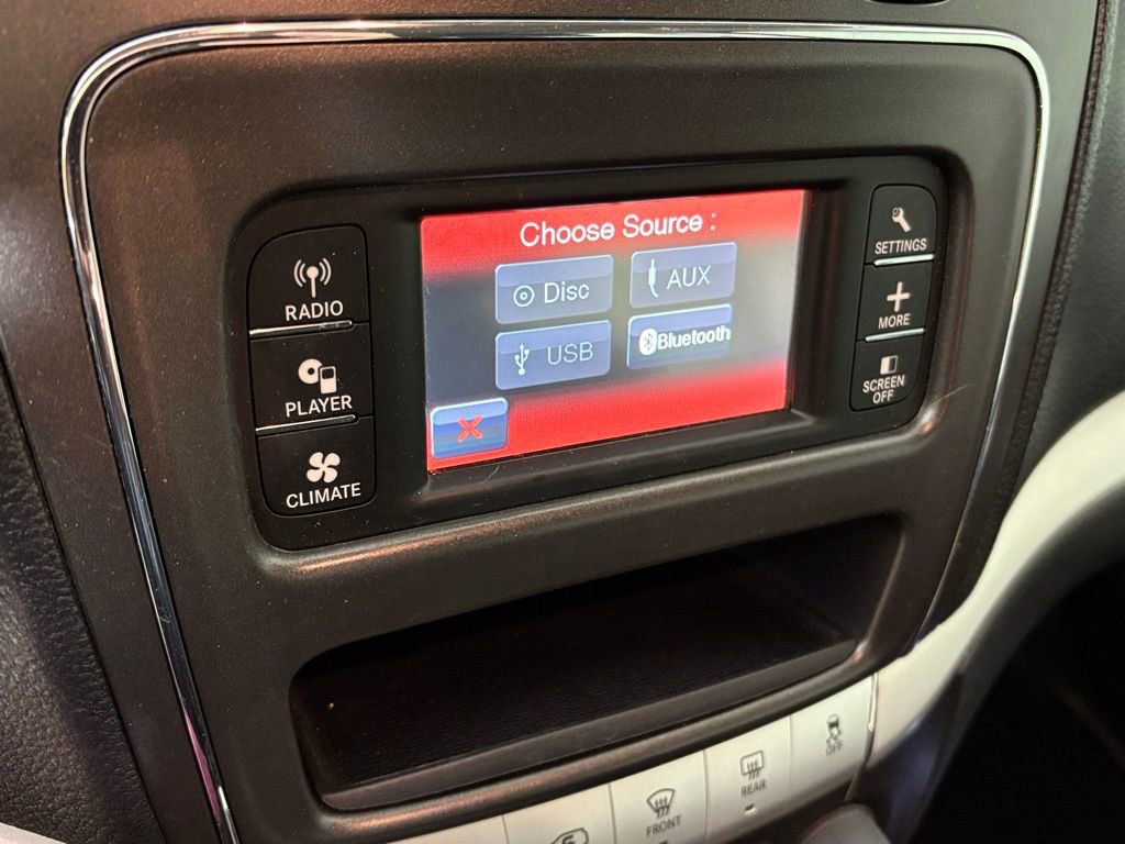 Used 2017 Dodge Journey SE w/ Flexible Seating Group image 25