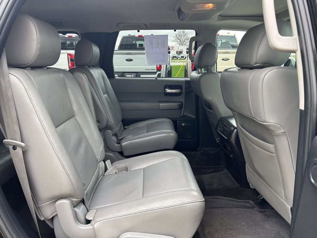 Used 2013 Toyota Sequoia Limited AWD/4WD image 22