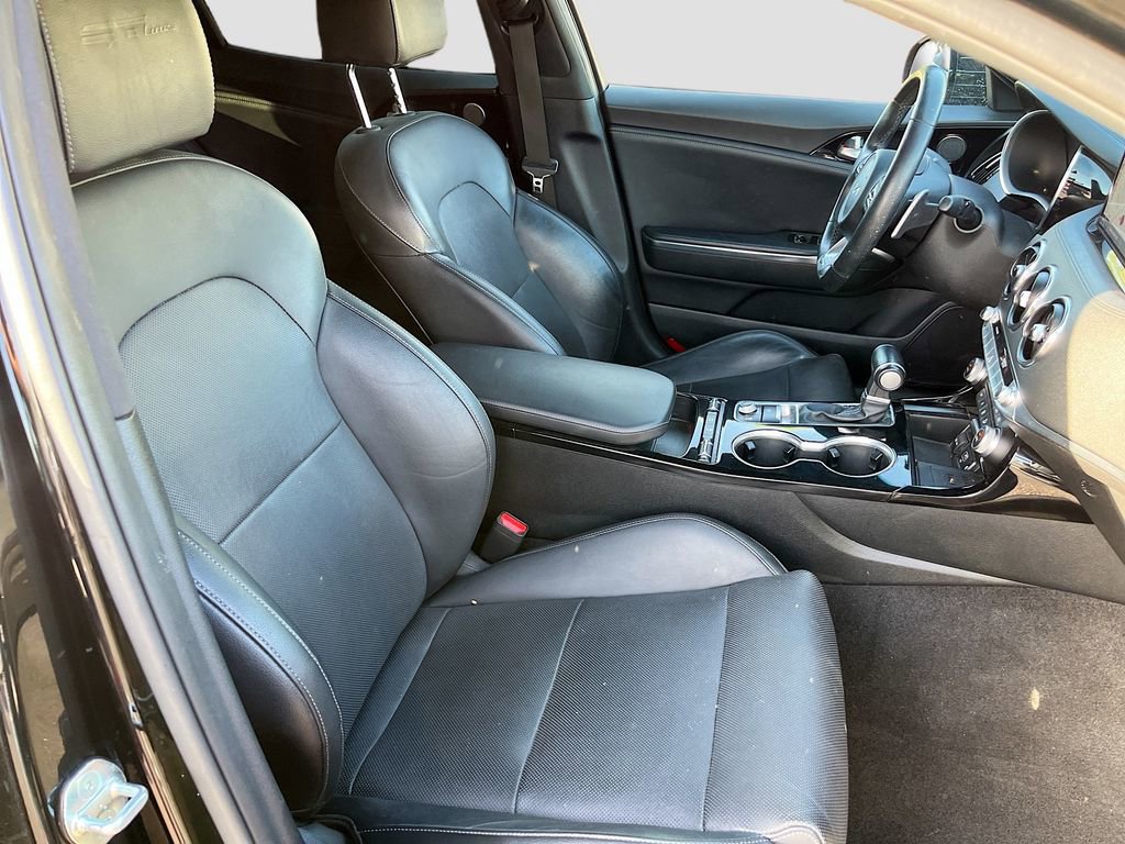 Used 2023 Kia Stinger GT-Line w/ Sun & Sound Package image 29