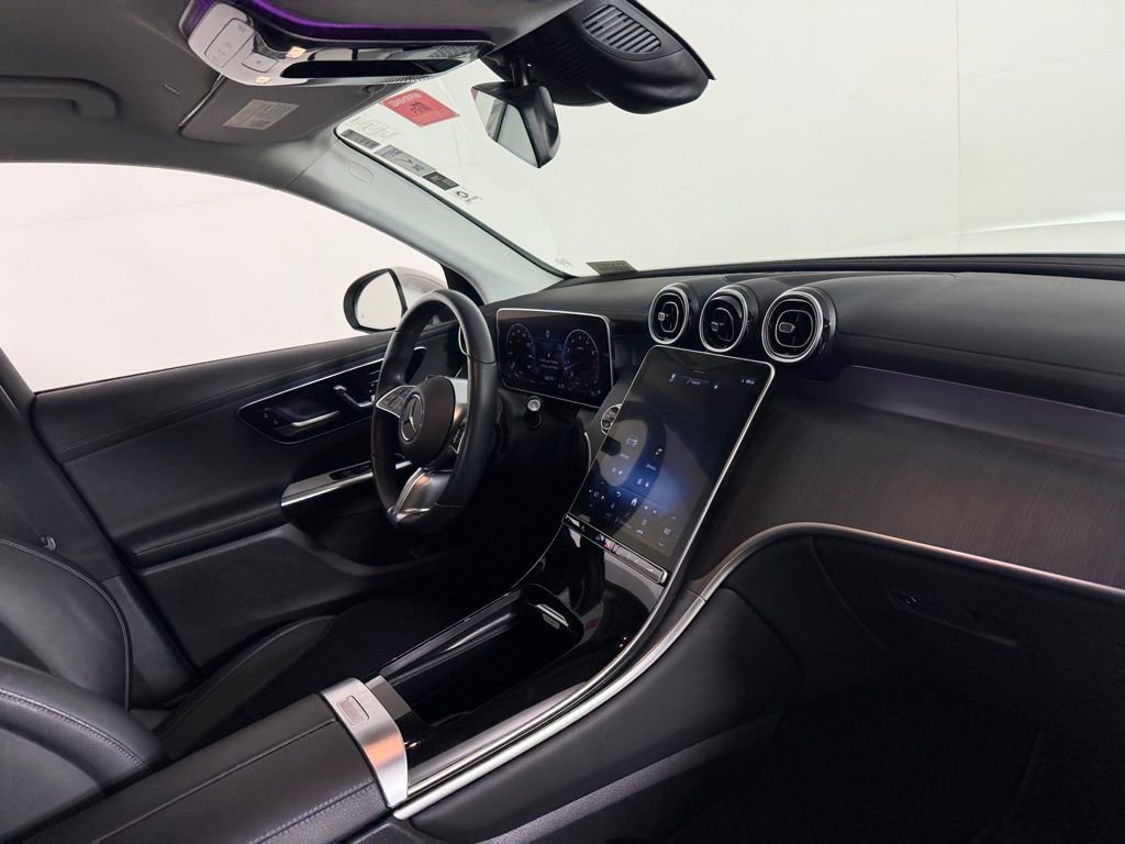 Used 2024 Mercedes-Benz GLC 300 image 30