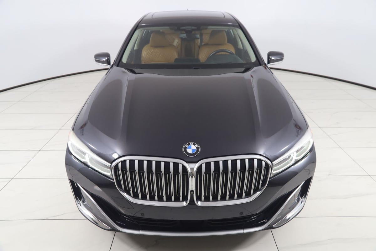 Used 2020 BMW 750i xDrive AWD/4WD image 61