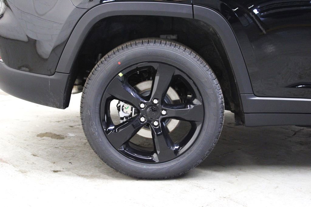 New 2026 Jeep Grand Cherokee Limited w/ Limited Altitude Package image 34
