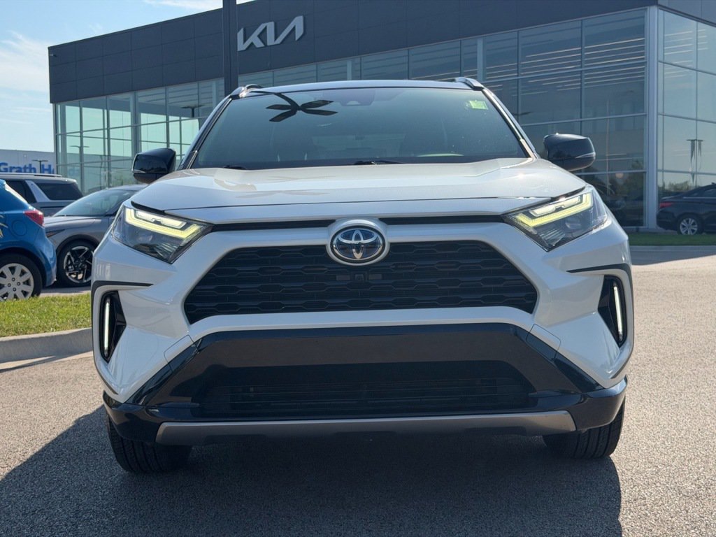 Used 2022 Toyota RAV4 XSE w/ XSE Grade Weather Package AWD/4WD image 2