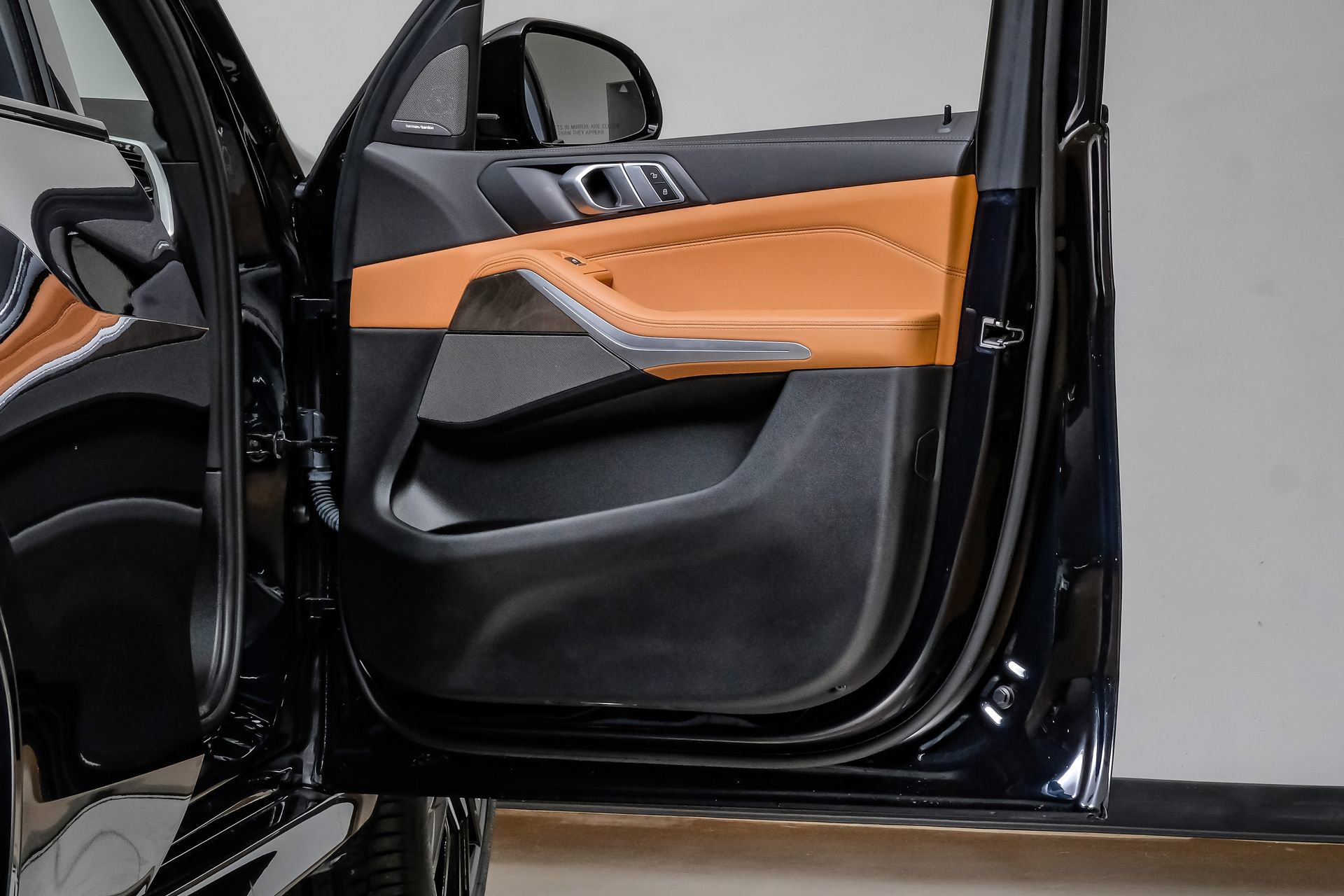 Used 2023 BMW X5 sDrive40i w/ M Sport Package image 48