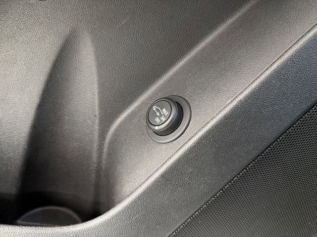 Certified 2021 Chevrolet Equinox LT FWD image 23