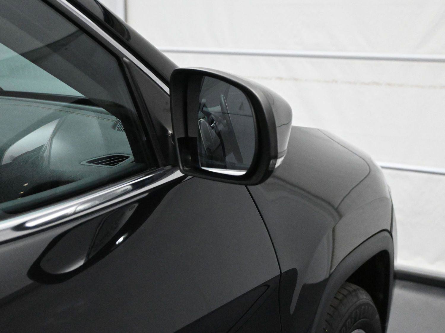 Used 2018 Jeep Cherokee Limited image 13