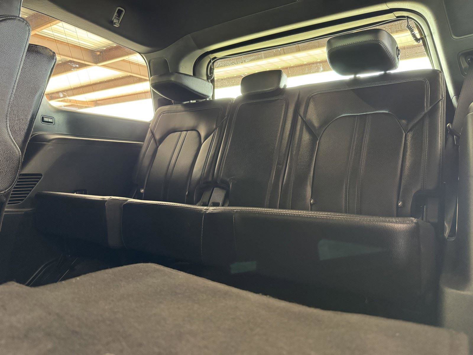 Used 2020 Ford Expedition Limited w/ Equipment Group 301A image 32