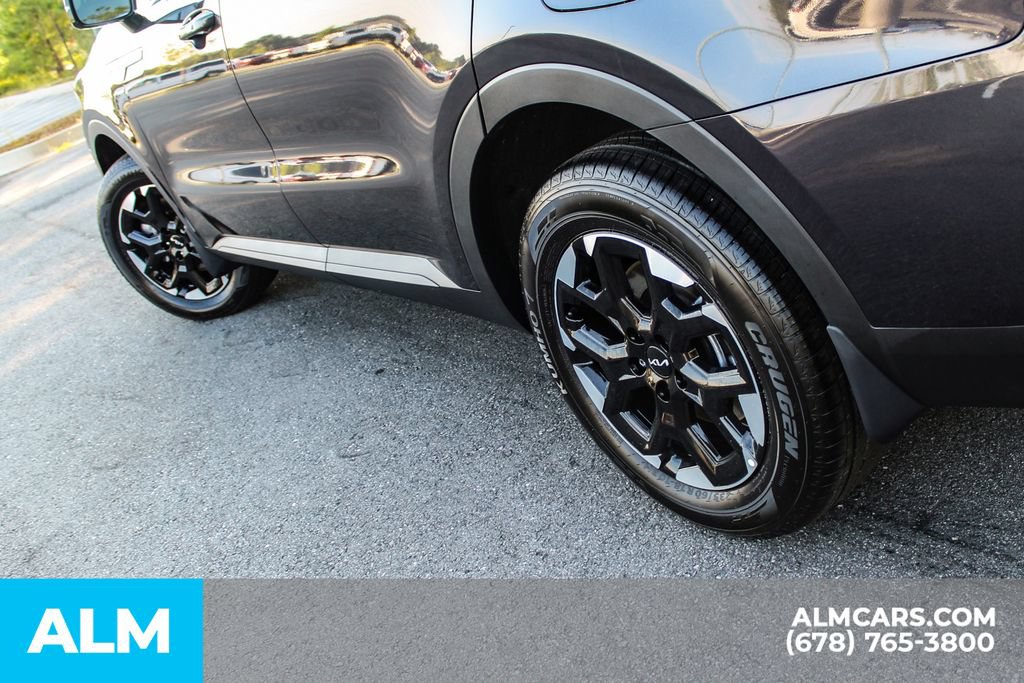 Used 2025 Kia Sorento S AWD/4WD image 14
