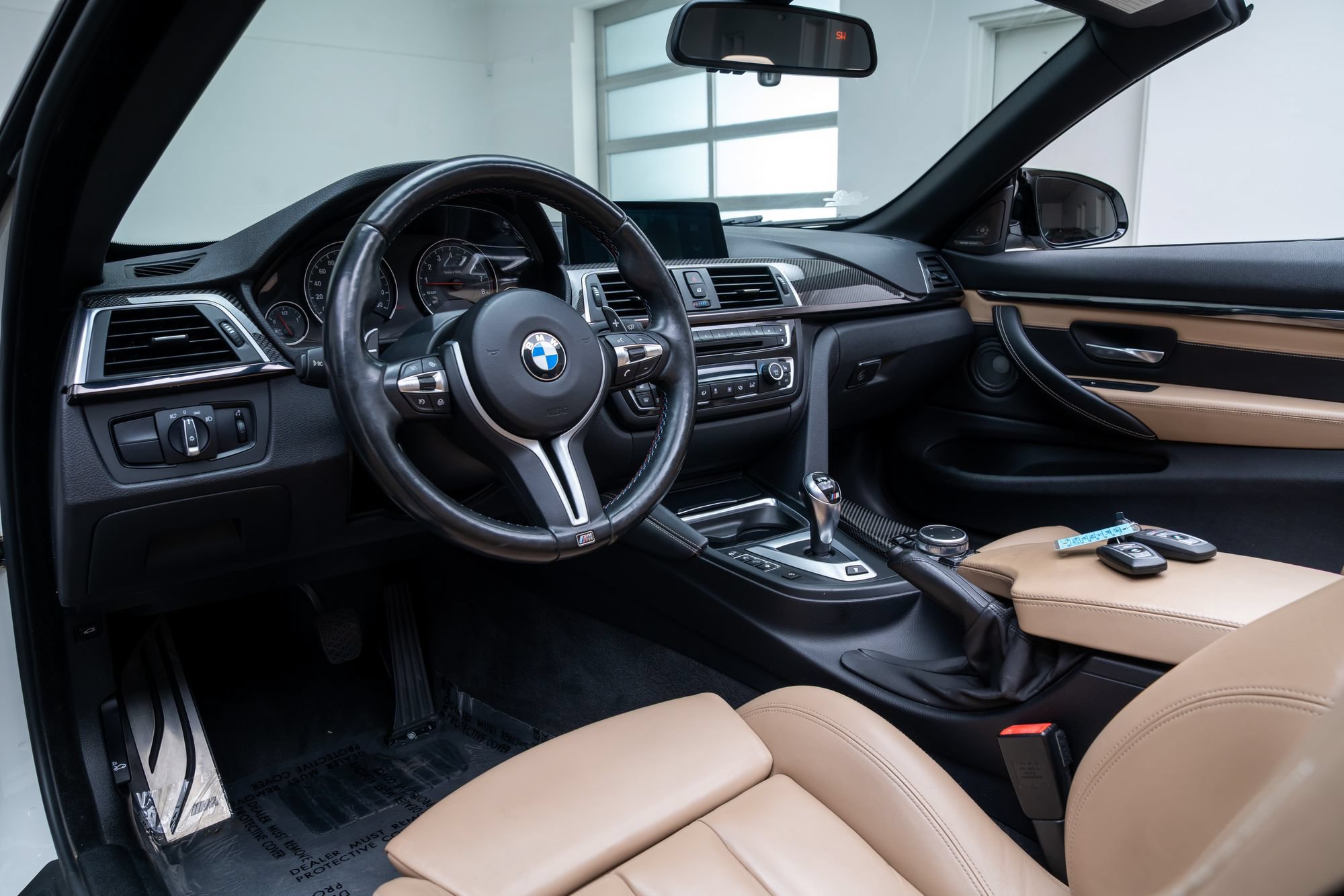Used 2016 BMW M4 Convertible RWD image 23