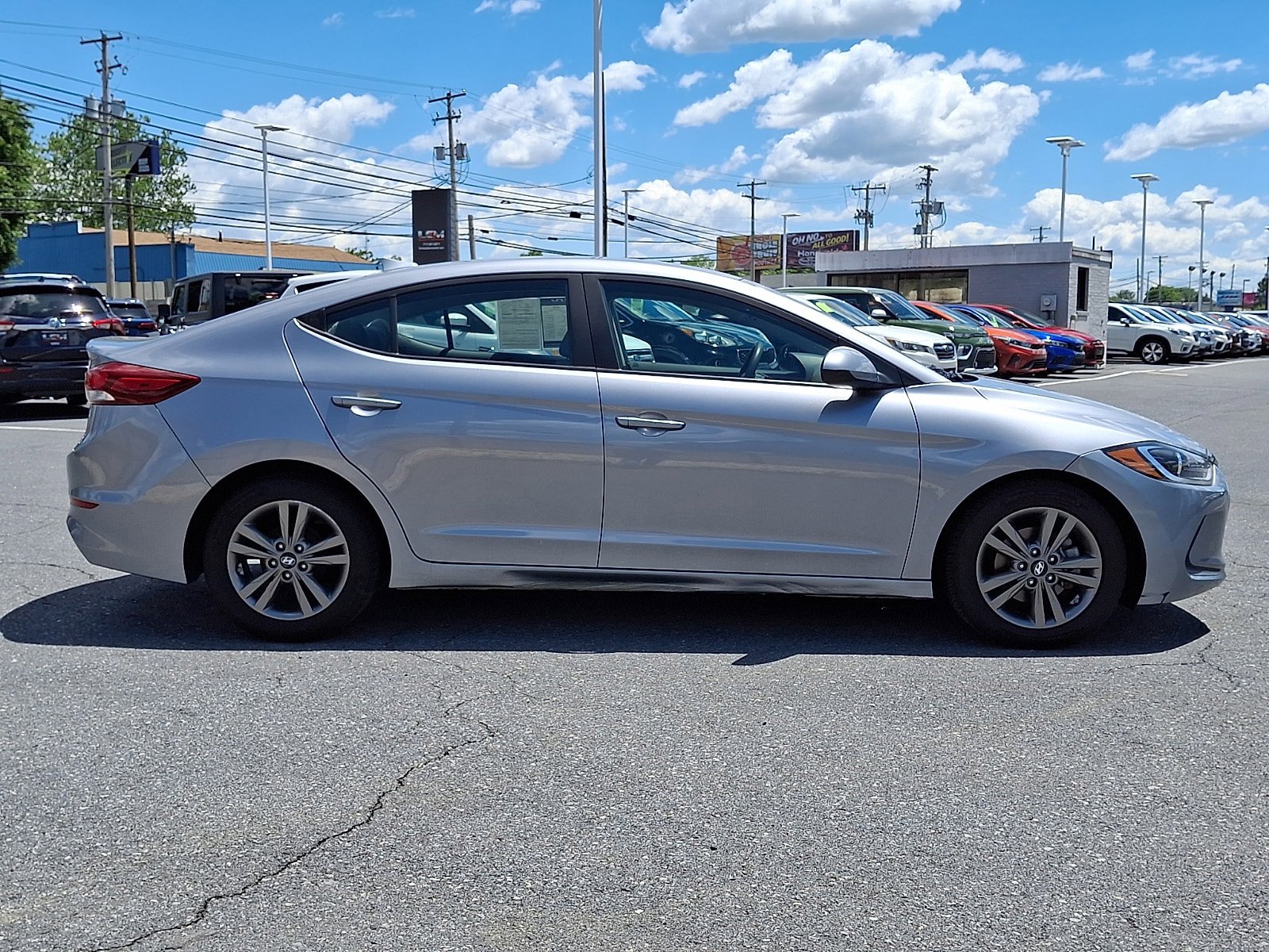 Used 2017 Hyundai Elantra SE FWD image 4