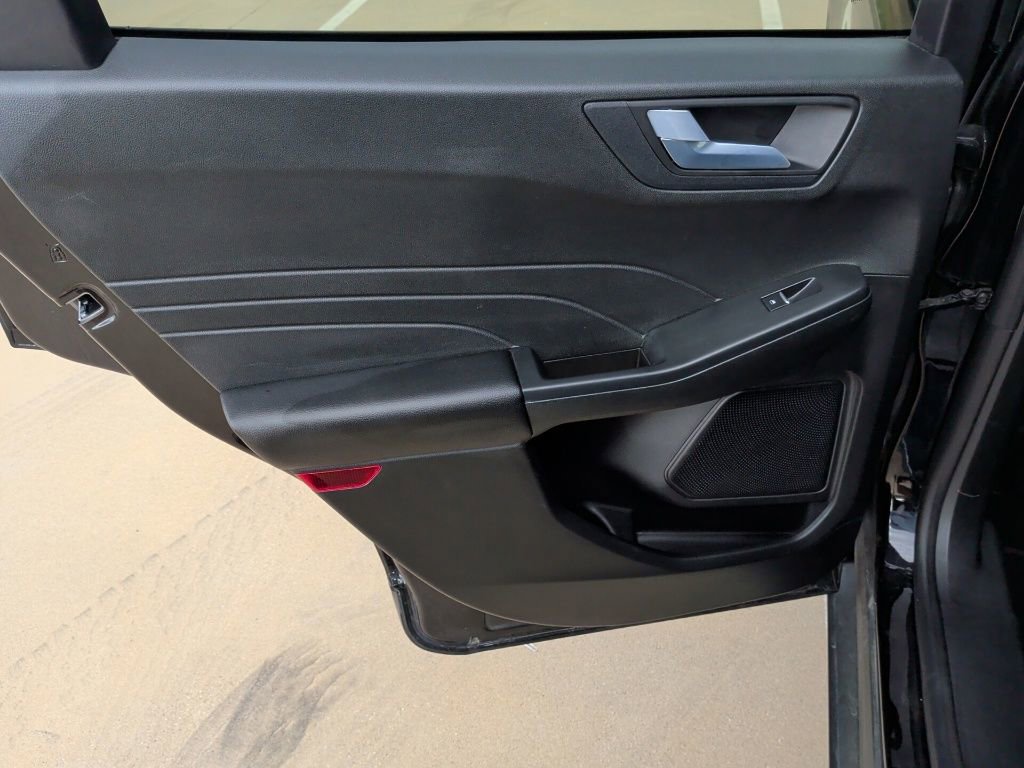 Used 2023 Ford Escape ST-Line image 32