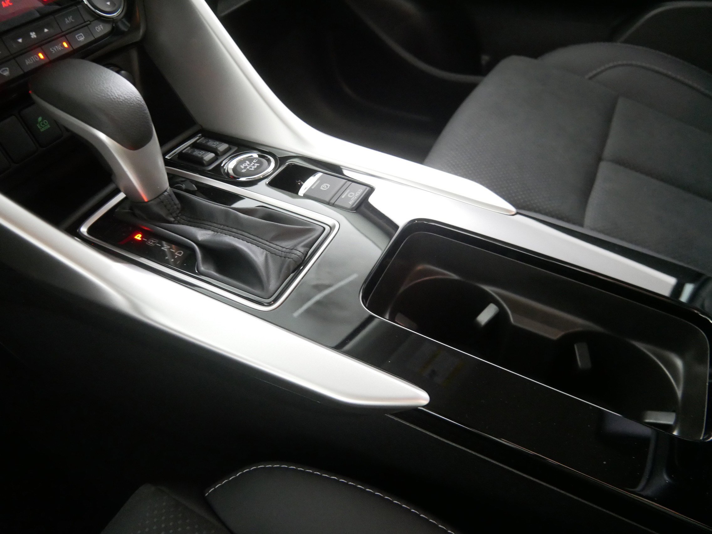 New 2025 Mitsubishi Eclipse Cross SE image 6