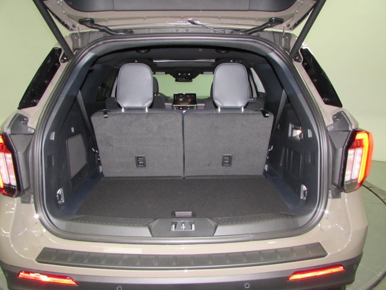 New 2026 Ford Explorer ST w/ Sun And Sound Package image 27