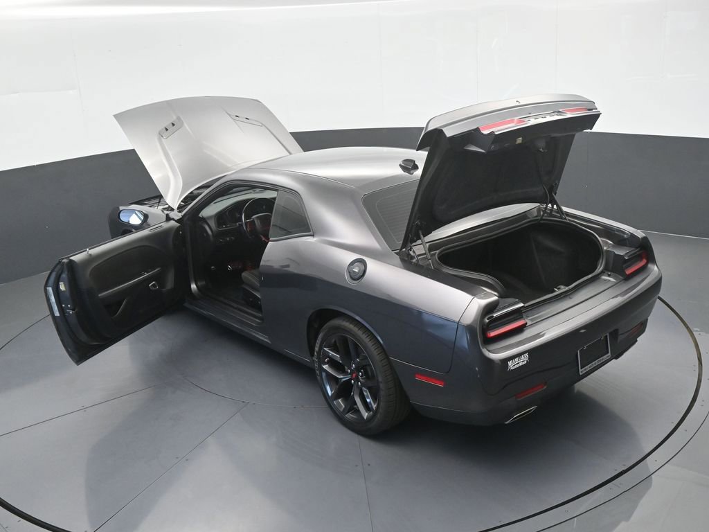 Used 2022 Dodge Challenger SXT w/ Driver Convenience Group RWD image 56
