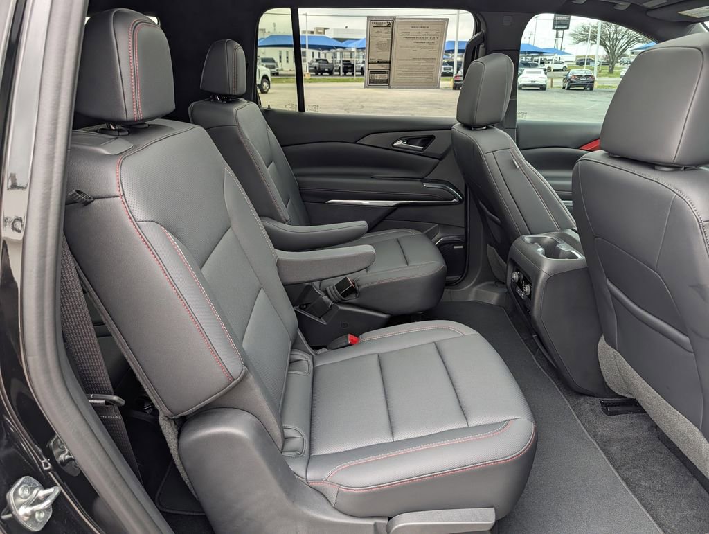 Used 2024 Chevrolet Traverse Z71 w/ Enhanced Driving Package image 30