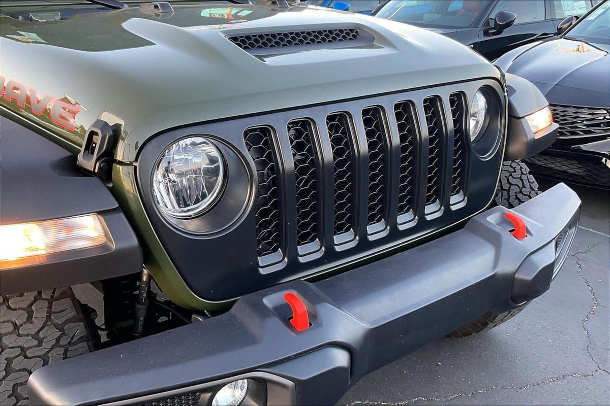 Used 2023 Jeep Gladiator Mojave w/ Trailer Tow Package AWD/4WD image 26