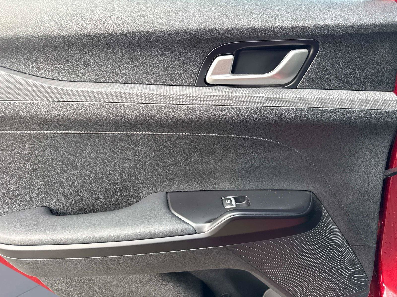 Used 2024 Kia K5 GT-Line w/ GT-Line Premium Package image 11