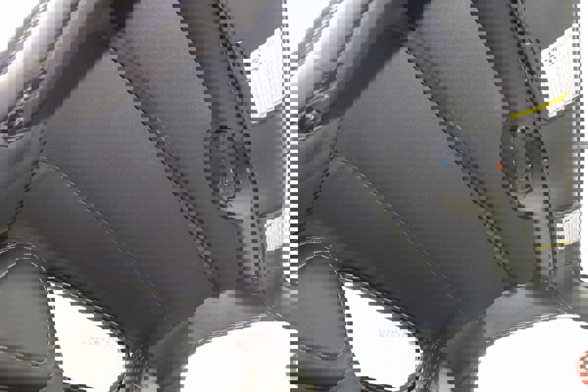 Used 2008 Pontiac Solstice GXP w/ Premium Package image 8