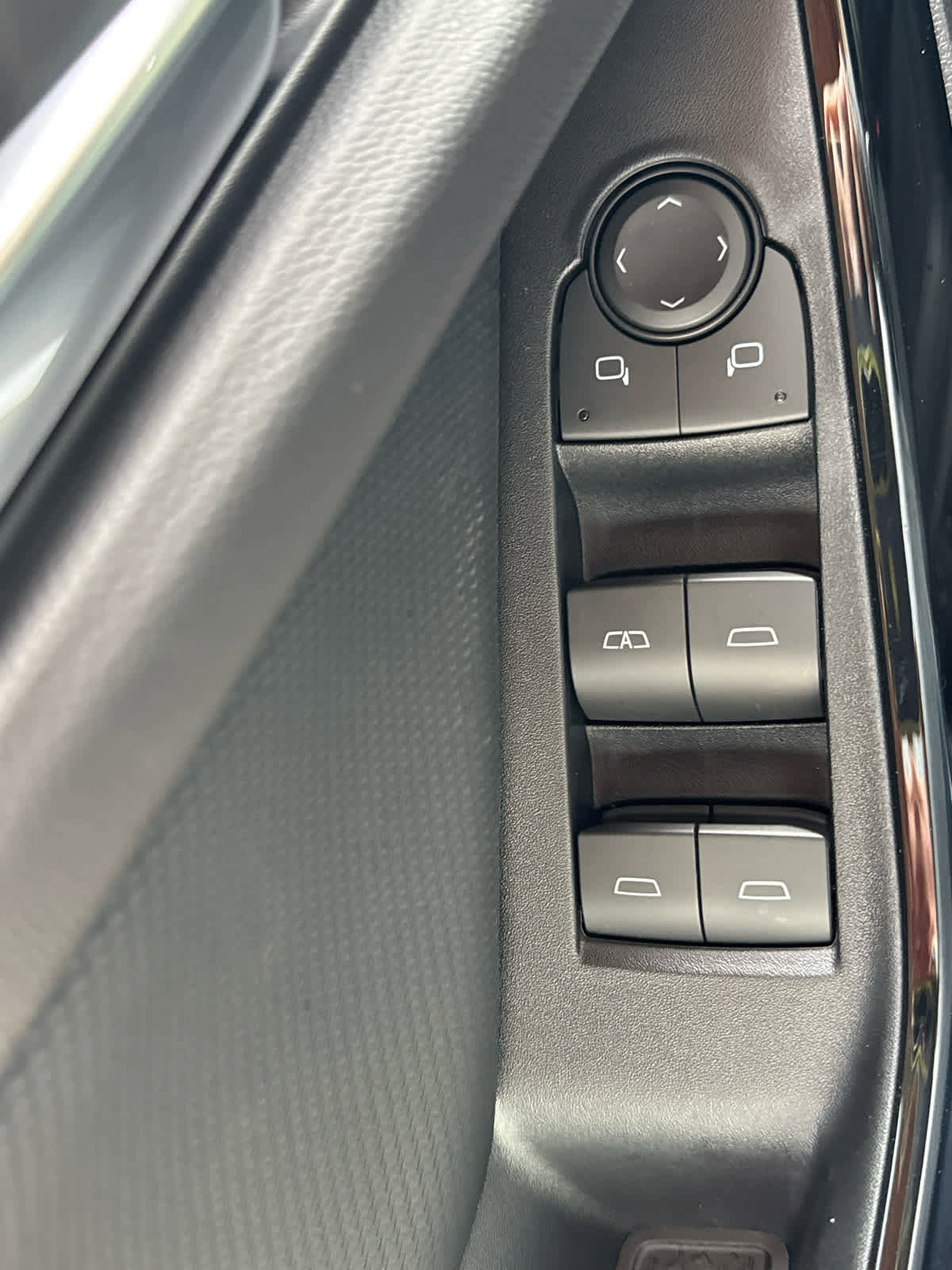 New 2026 Chevrolet Equinox LT w/ Convenience Package II image 10