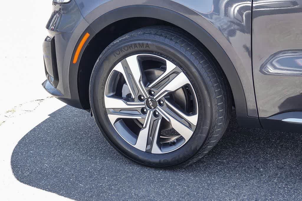 Certified 2023 Kia Sorento SX Prestige AWD/4WD image 8