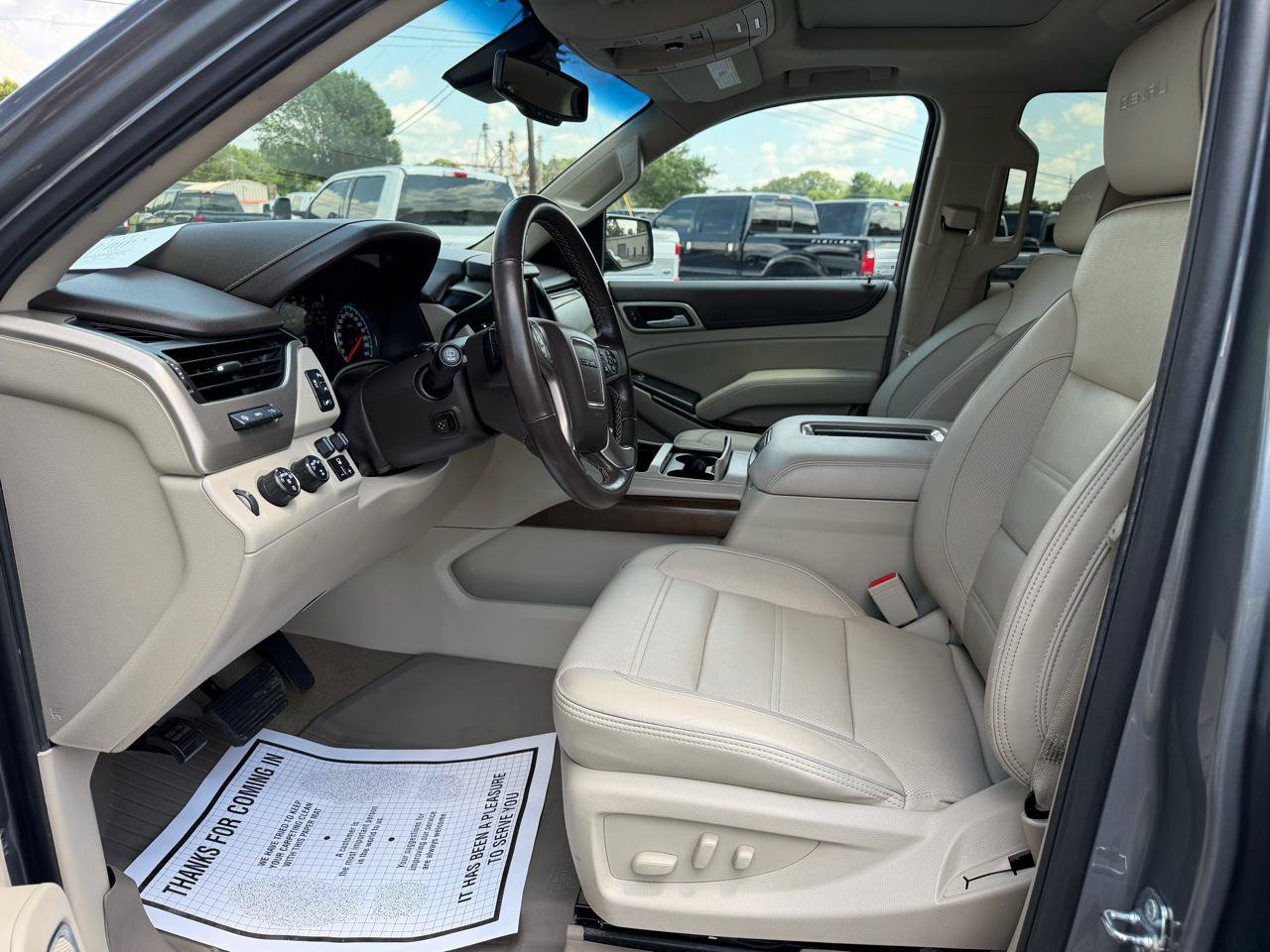 Used 2018 GMC Yukon Denali w/ Open Road Package AWD/4WD image 9