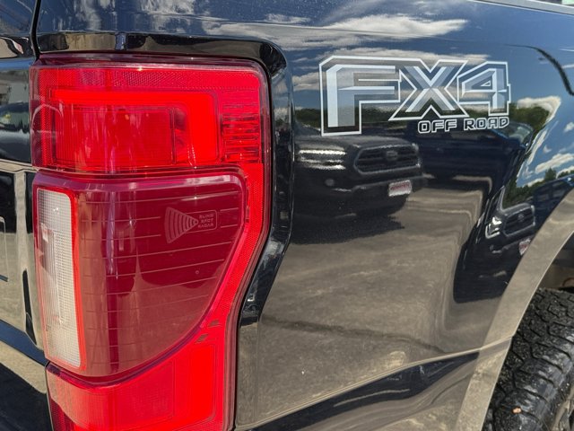 Used 2022 Ford F250 Lariat w/ Lariat Ultimate Package AWD/4WD image 31