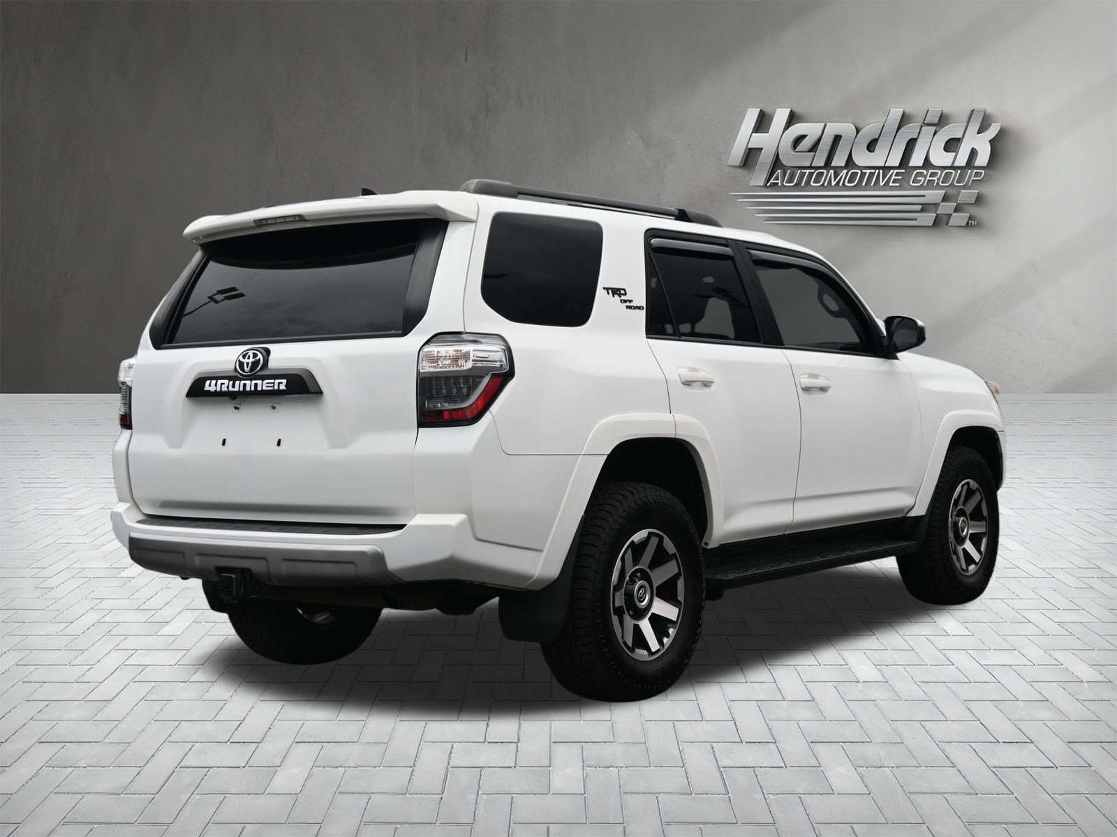Used 2022 Toyota 4Runner TRD Off-Road image 10