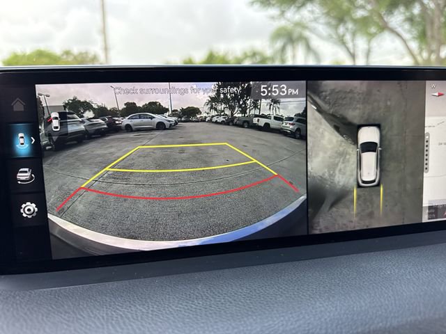 Used 2022 Genesis GV70 2.5T w/ Advanced Package image 17