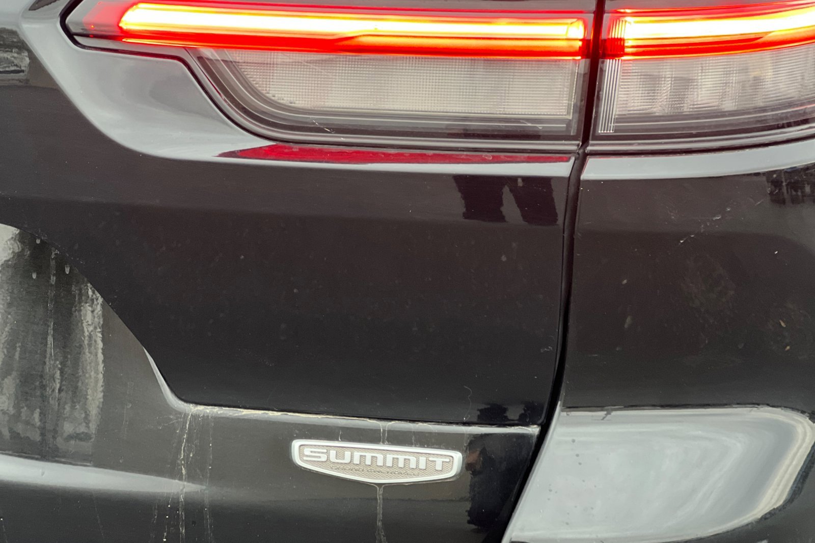 Used 2024 Jeep Grand Cherokee L Summit image 31