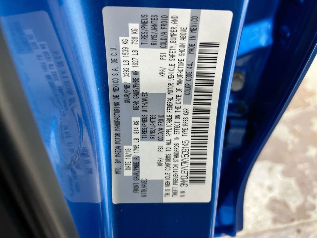 Used 2019 Toyota Yaris XLE image 27