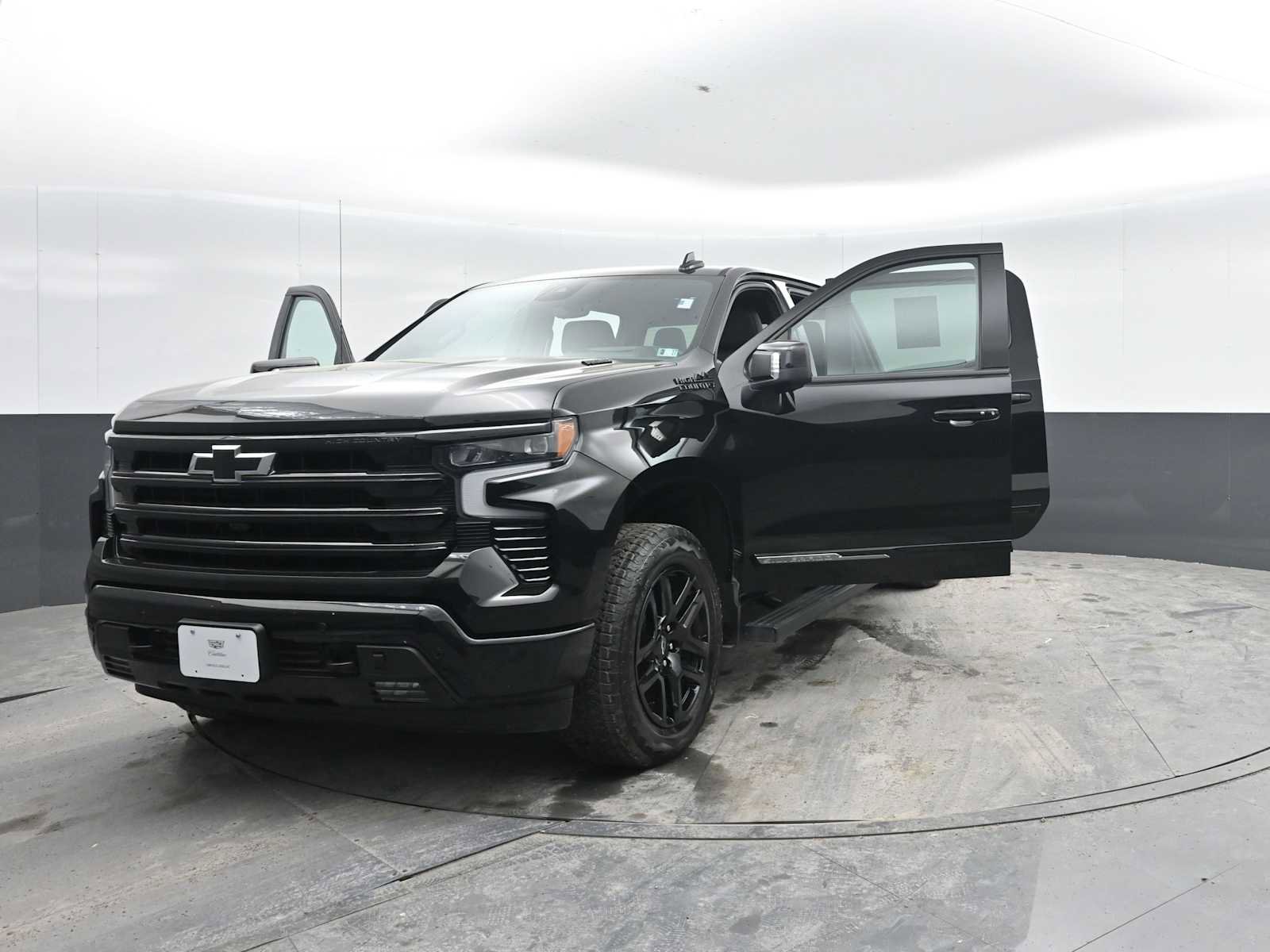 Used 2025 Chevrolet Silverado 1500 High Country w/ Midnight Edition AWD/4WD image 58